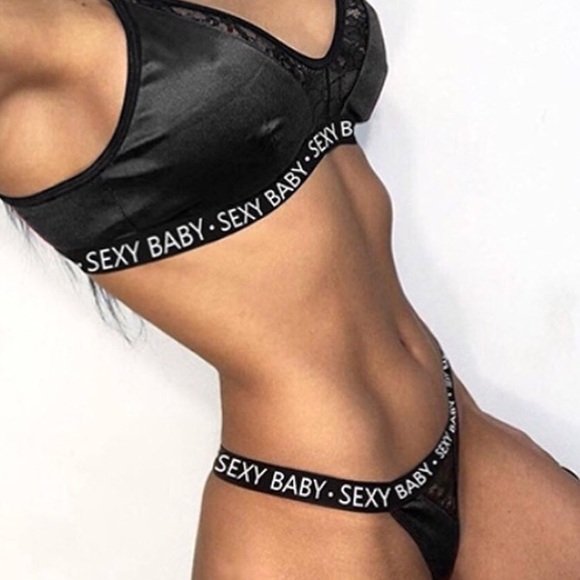 Lingerie Set - Picture 1 of 1